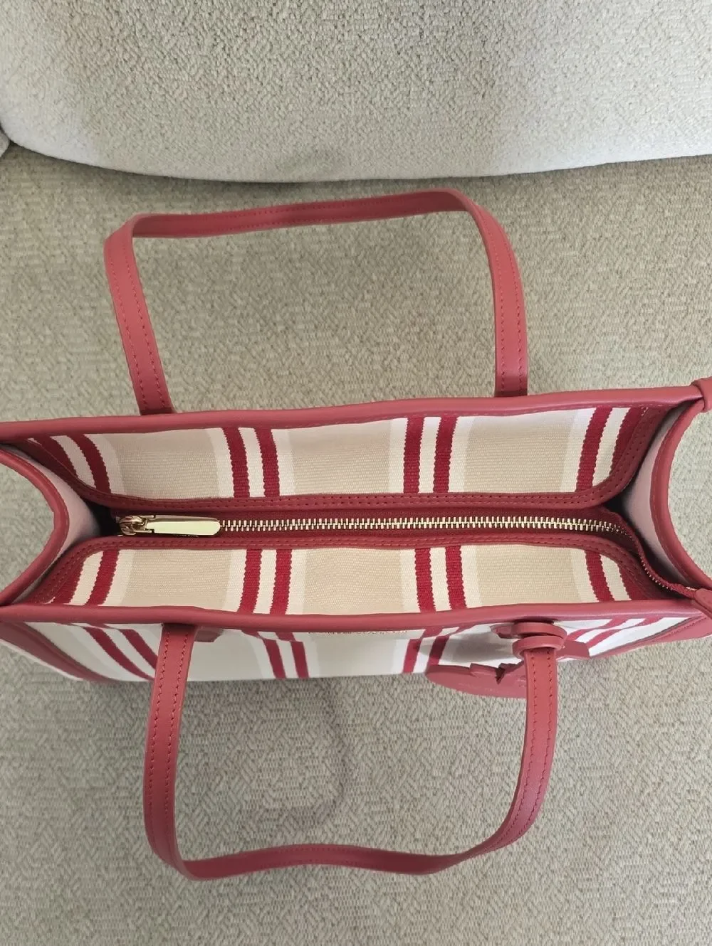 Kate Spade Market Sam Red Cream Striped Shoulder Handbag